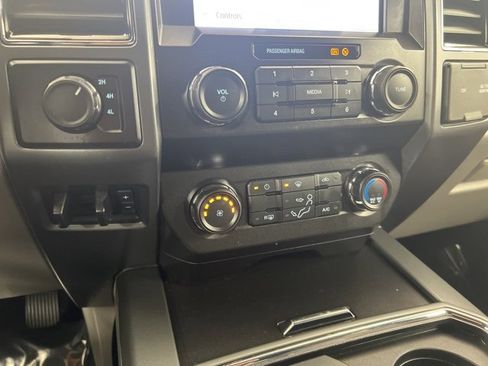 Used 2020 Ford F250 XLT w/ XLT Value Package image 18