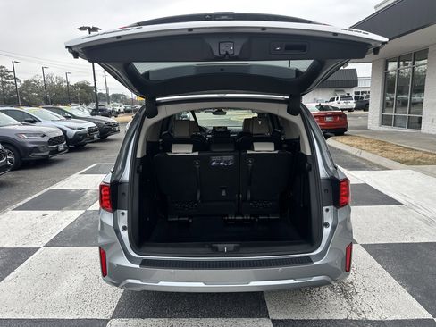 Used 2025 Honda Odyssey Elite image 5