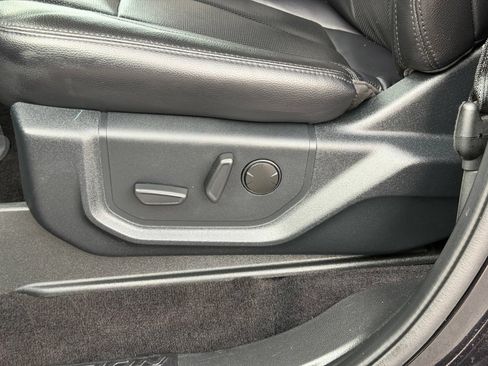 Used 2021 Ford Expedition XLT AWD/4WD image 15