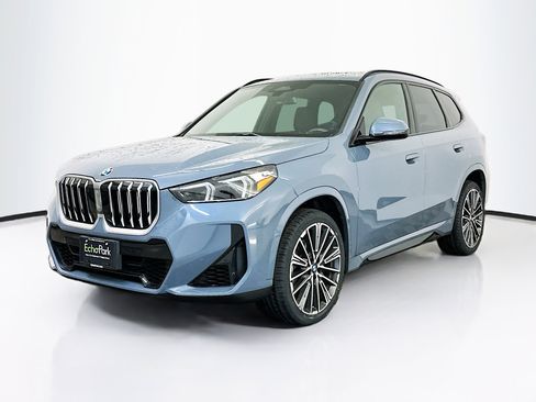 Used 2023 BMW X1 xDrive28i w/ M Sport Package image 3