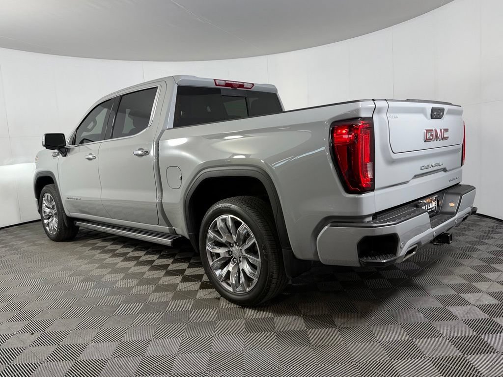 Used 2024 GMC Sierra 1500 Denali AWD/4WD image 10