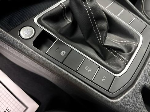 Used 2022 Volkswagen Jetta SE image 30