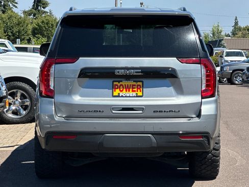 Used 2024 GMC Yukon Denali AWD/4WD image 5