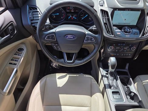 Used 2018 Ford Escape Titanium w/ Ford Safe & Smart Package image 11