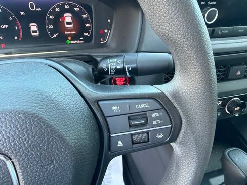Used 2024 Honda Accord EX image 22