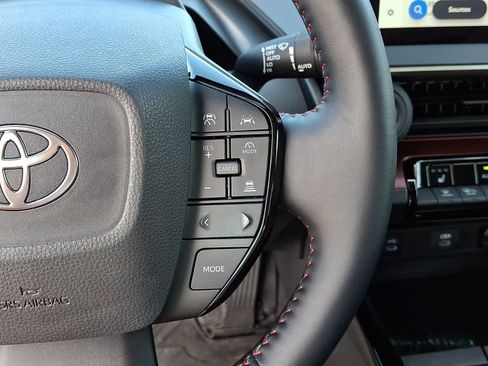 Used 2023 Toyota Prius Prime FWD image 25