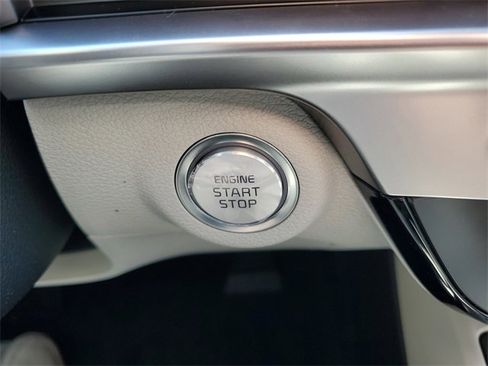 New 2025 Kia Telluride S image 32