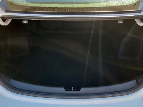 Used 2024 Chevrolet Malibu LT image 8