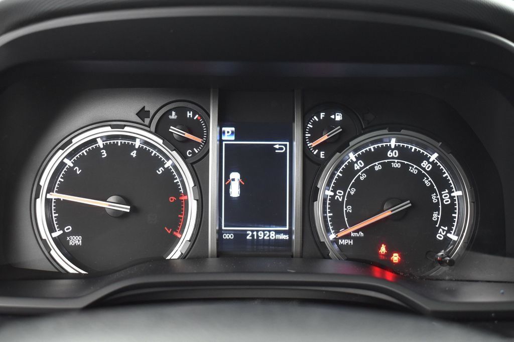 Used 2024 Toyota 4Runner TRD Off-Road Premium w/ Moonroof Package AWD/4WD image 19