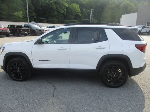 Used 2025 GMC Terrain Elevation w/ Black Edition AWD/4WD image 7