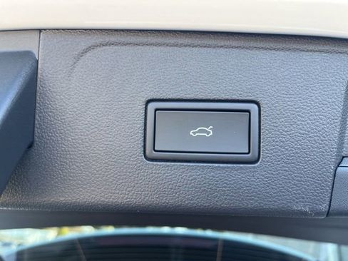 New 2026 Volkswagen Atlas SE FWD image 29