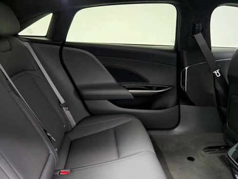 Used 2024 Lucid Air Touring AWD/4WD image 40