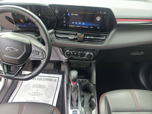 Used 2024 Chevrolet TrailBlazer RS w/ Convenience Package image 22