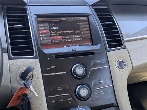 Used 2014 Ford Taurus SEL w/ Equipment Group 201A FWD image 14