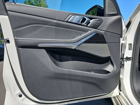 Certified 2026 BMW X7 xDrive40i AWD/4WD image 21