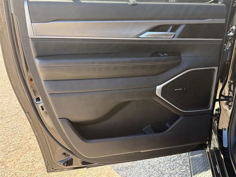 New 2025 Jeep Wagoneer L Series II w/ Convenience Group I image 21