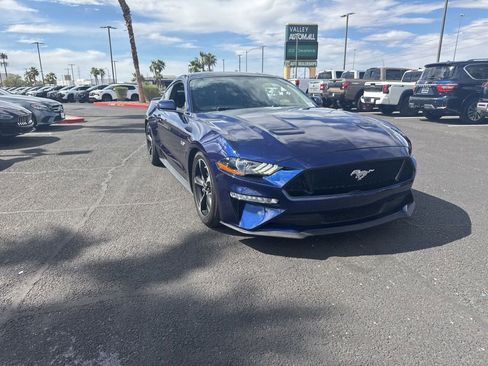 Used 2018 Ford Mustang GT w/ Equipment Group 301A RWD image 3