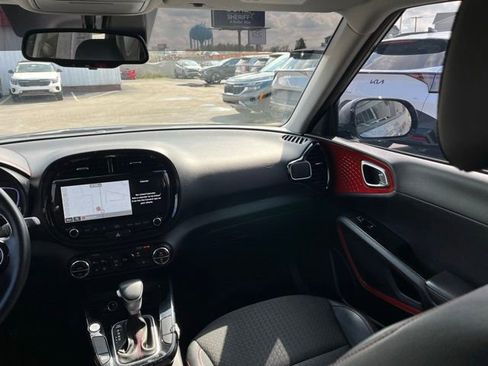 Certified 2023 Kia Soul GT-Line image 40