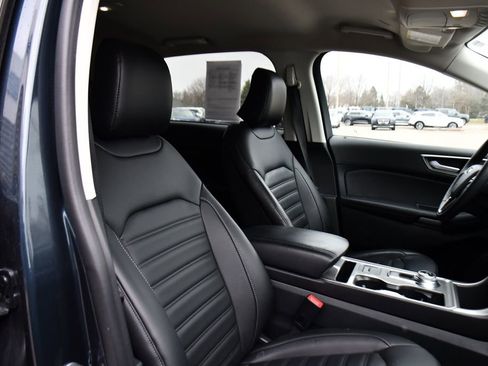 Used 2024 Ford Edge SEL w/ Convenience Package AWD/4WD image 16