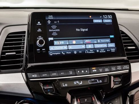 Used 2026 Honda Odyssey Touring image 19