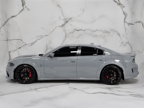 Used 2021 Dodge Charger SRT Hellcat image 11