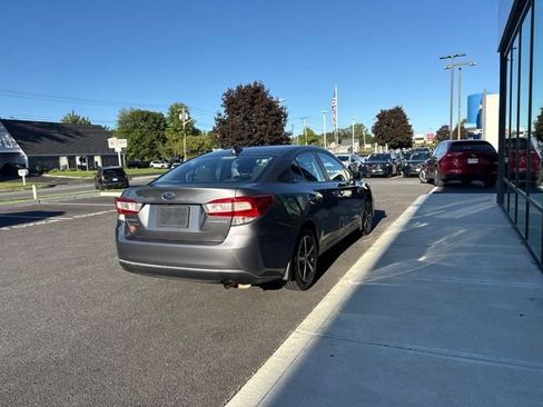 Used 2019 Subaru Impreza 2.0i Premium AWD/4WD image 2