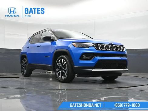 Used 2023 Jeep Compass Limited AWD/4WD image 38
