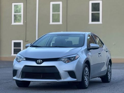 Used 2014 Toyota Corolla LE image 1