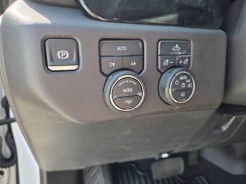 Used 2025 Chevrolet Silverado 1500 RST AWD/4WD image 25