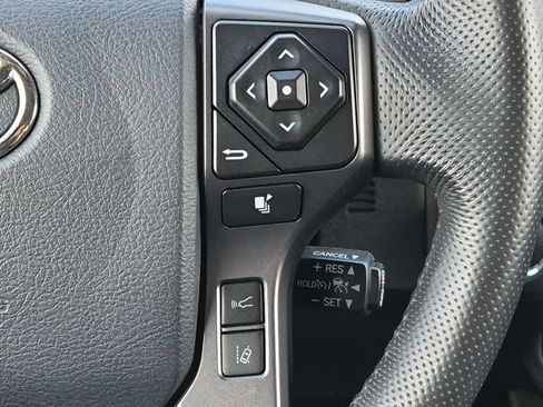 Used 2019 Toyota Tacoma TRD Off-Road AWD/4WD image 24