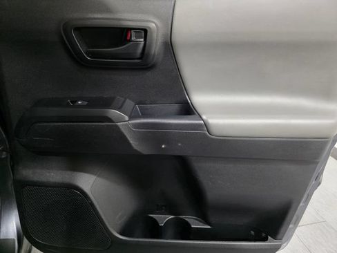 Used 2023 Toyota Tacoma SR AWD/4WD image 12