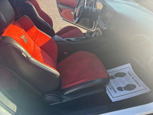 Used 2018 Dodge Challenger R/T Scat Pack w/ Leather Interior Group image 10