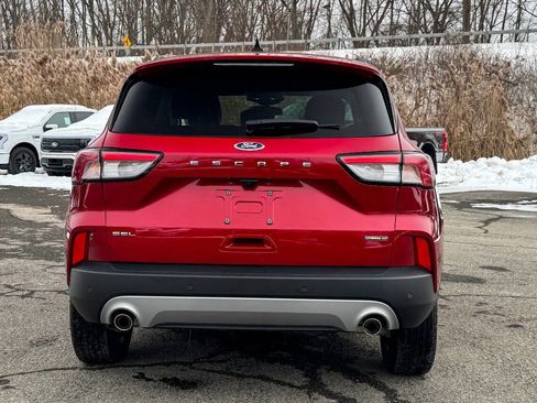 Used 2022 Ford Escape SEL image 4