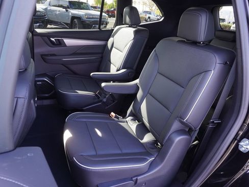 New 2026 Buick Enclave Preferred image 9