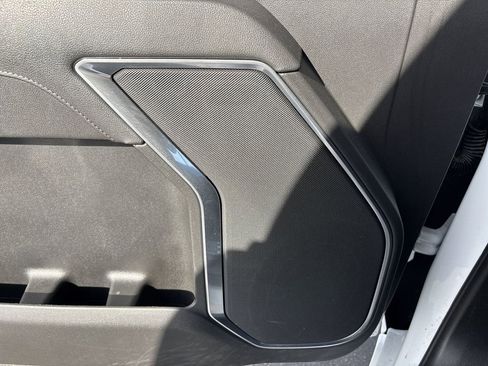 Used 2025 GMC Sierra 1500 SLT image 24