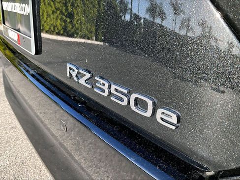 New 2026 Lexus RZ 350e image 8