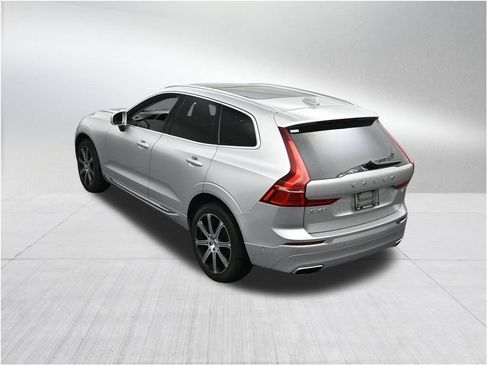 Used 2020 Volvo XC60 T6 Inscription w/ Protection Package AWD/4WD image 16