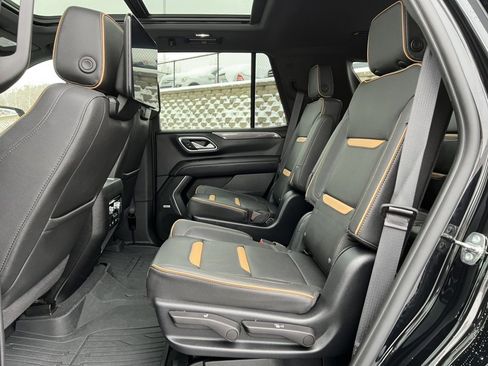 Used 2023 GMC Yukon AT4 w/ AT4 Premium Package image 5