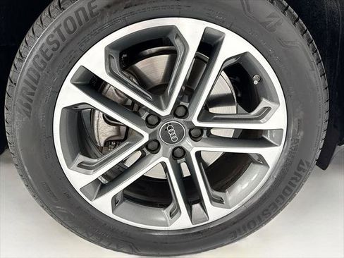 Certified 2025 Audi Q5 Premium Plus w/ Premium Plus AWD/4WD image 31