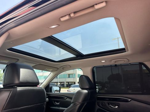 Used 2025 Honda Pilot Touring image 21