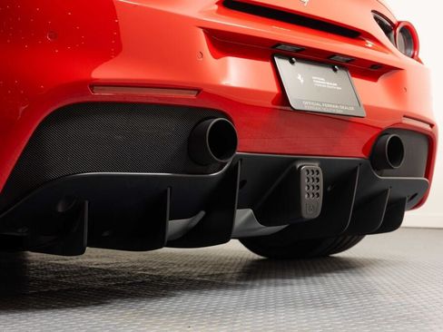 Used 2017 Ferrari 488 GTB RWD image 29