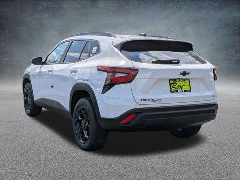New 2026 Chevrolet Trax LT image 6