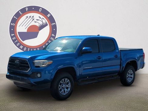 Used 2018 Toyota Tacoma SR5 RWD image 1