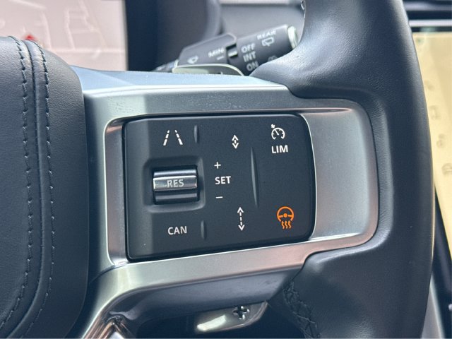 Used 2024 Land Rover Discovery Dynamic SE AWD/4WD image 35