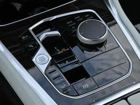 Certified 2025 BMW X6 xDrive40i AWD/4WD image 34
