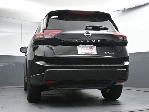 Used 2024 Nissan Rogue SV image 27