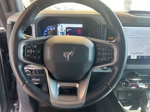 Used 2021 Ford Bronco Badlands image 10