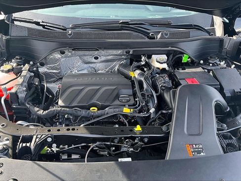 New 2026 Chevrolet Trax RS w/ Sunroof Package FWD image 11