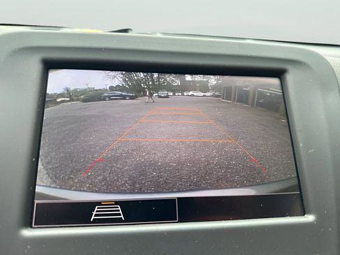 Used 2023 Chevrolet Equinox LT AWD/4WD image 27