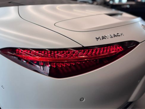 New 2026 Mercedes-Benz Maybach SL 680 image 8